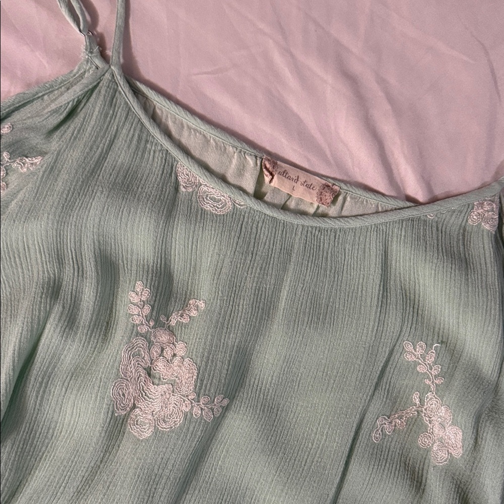 Altrd State Mint Green Floral Women's Top - Picture 2 of 5